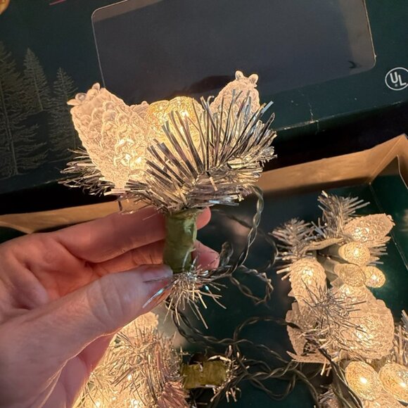 Set 2 Vtg Nature Clusters White Glitter Plastic Pinecone Christmas Light String - Picture 3 of 13